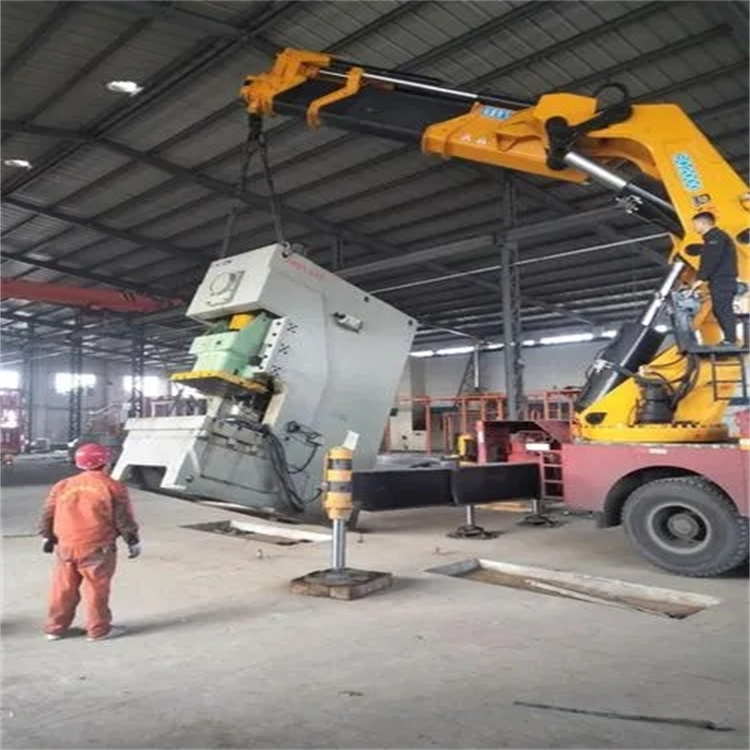 吴川80吨折臂吊车出租附近电话